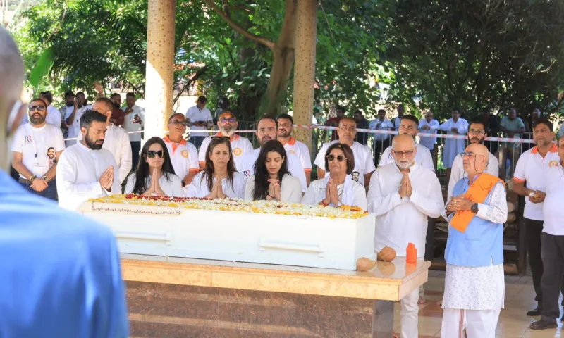 Businessman Rajiv Ruparelia Cremated